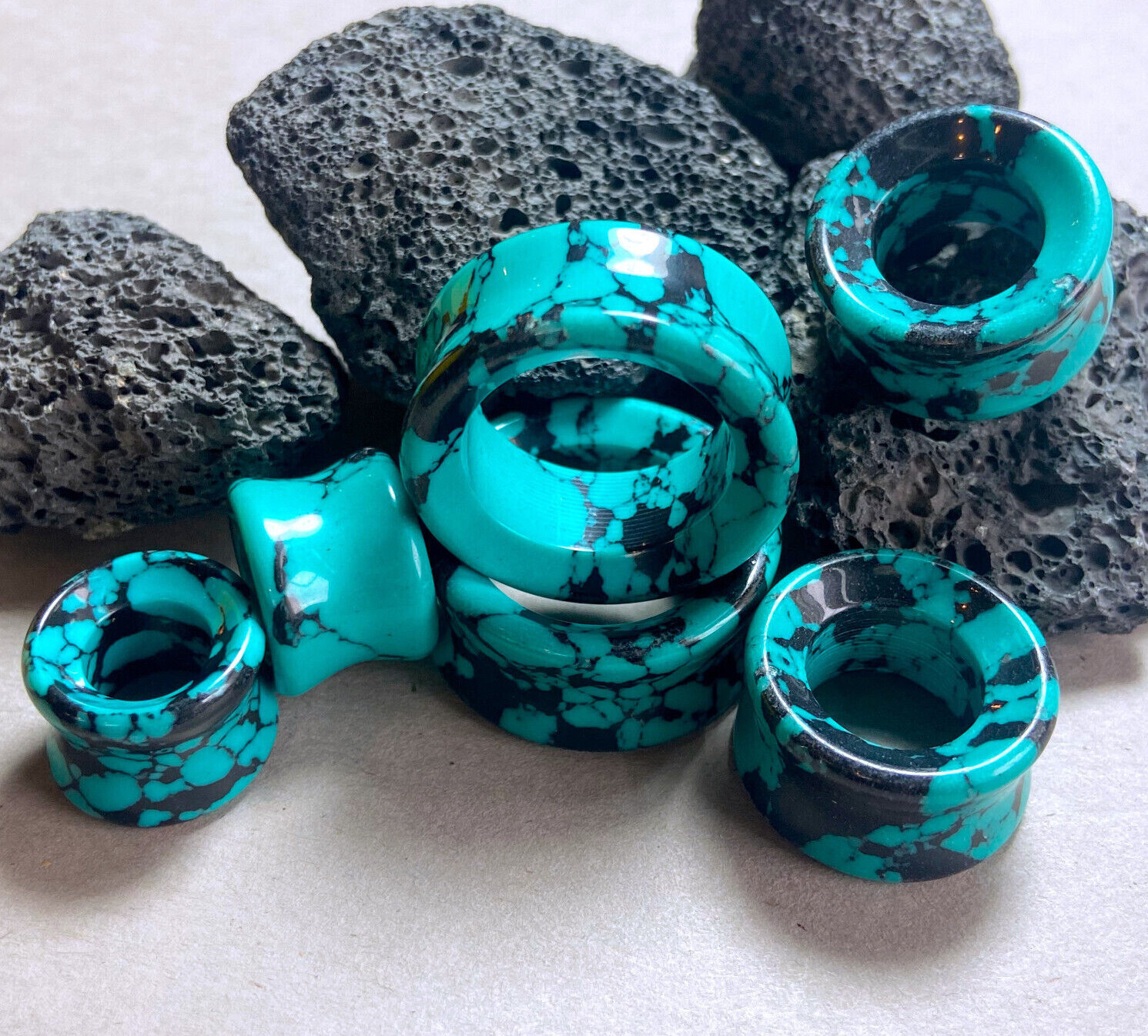 PAIR Black & Teal Synthetic Turquoise Stone Tunnels Earlets Plugs Gauges