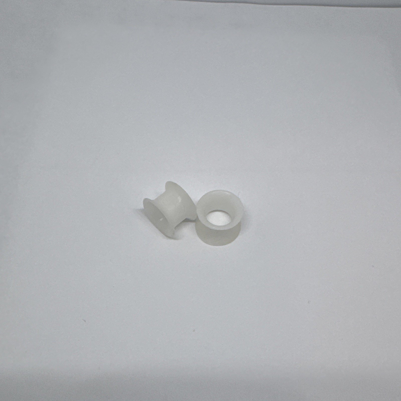 10 Pair 0g 8mm Silicone Gauges White Double Flare Soft Flexible Ear Tunnels