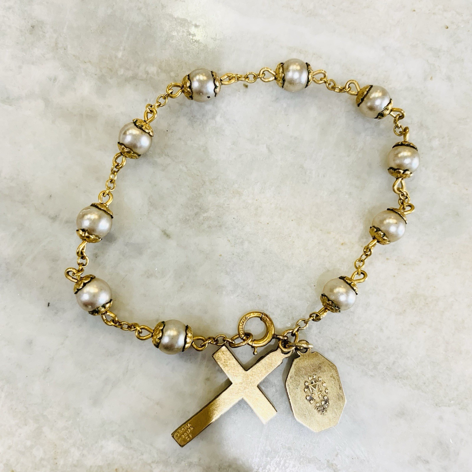 Crucifix Pearl Bracelet Gold Filled Faux 6mm 7.69gr Catholic Dangles Italy 7.5”