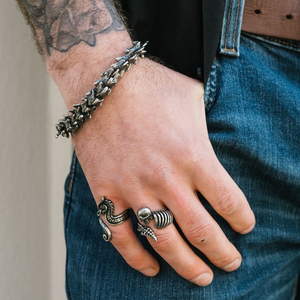 Alchemy Gothic Vertebrae Pewter Bracelet Metal Spine Bone Links Chain Punk A29