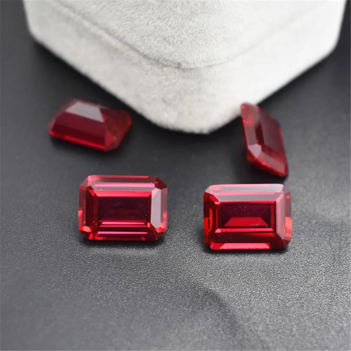 Blood-red Ruby Mohs Hardness 9 Rectangle Faceted Gemstone Emerald Cut Ruby Gem