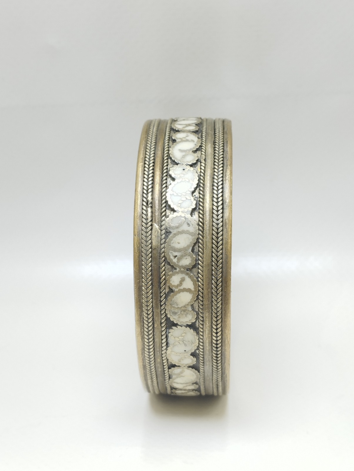 RARE ANTIQUE MOROCCAN BERBER SILVER CUFF BRACELET HANDCRAFTED TUAREG DESIGN