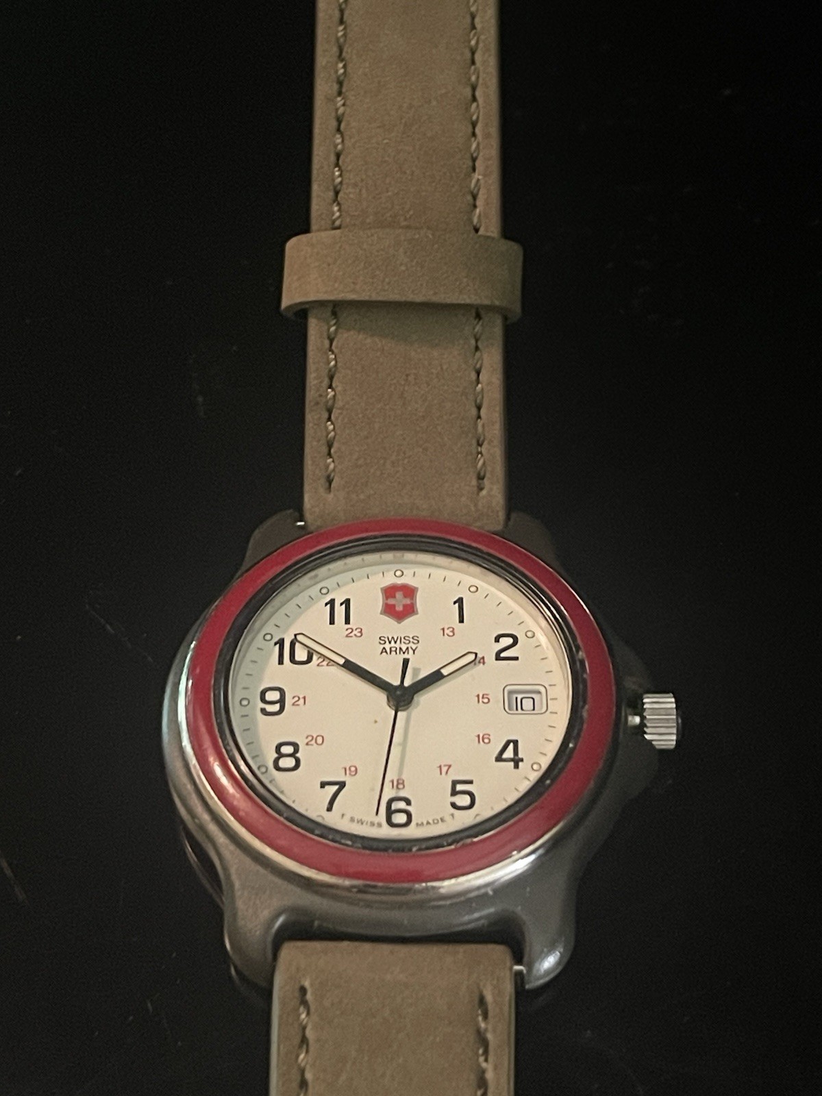 Vintage Swiss Army Marlboro Adventure Team Quartz Field Watch Box Papers 36mm