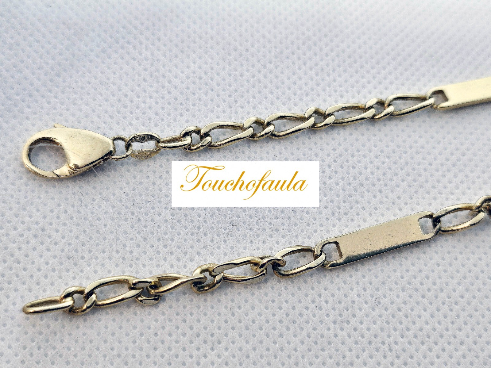 14K yellow gold Links and Bars Chain 25.0 gr 22″ long 4.5 MM wide.