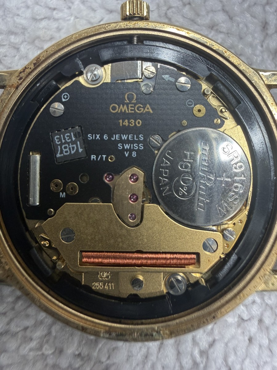 1991 Near MINT OMEGA De Ville 196.0312.1 Gold Dial Date 33mm Quartz Men’s Watch