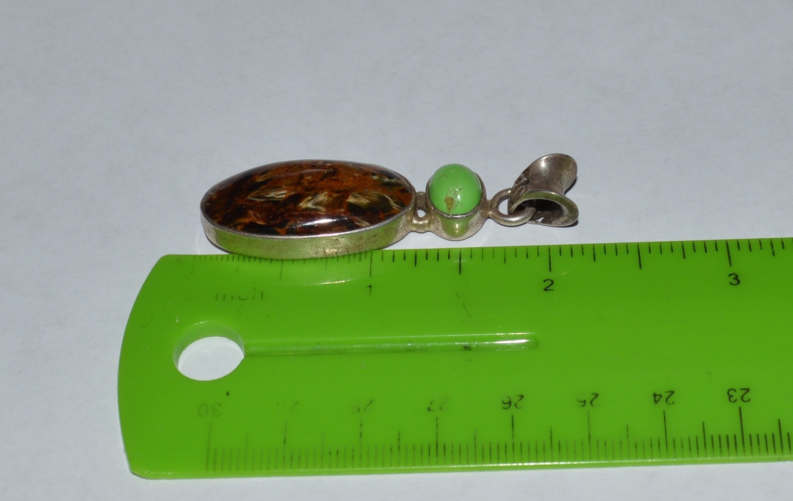 VINTAGE STERLING SILVER GREEN TURQUOISE AND BRONZITE PENDANT