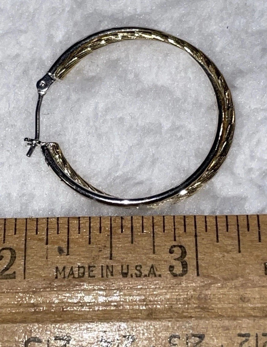 VTG Hoop Earrings Two Tone – 1OK Yellow Gold & Sterling Diamond Cut Twisted