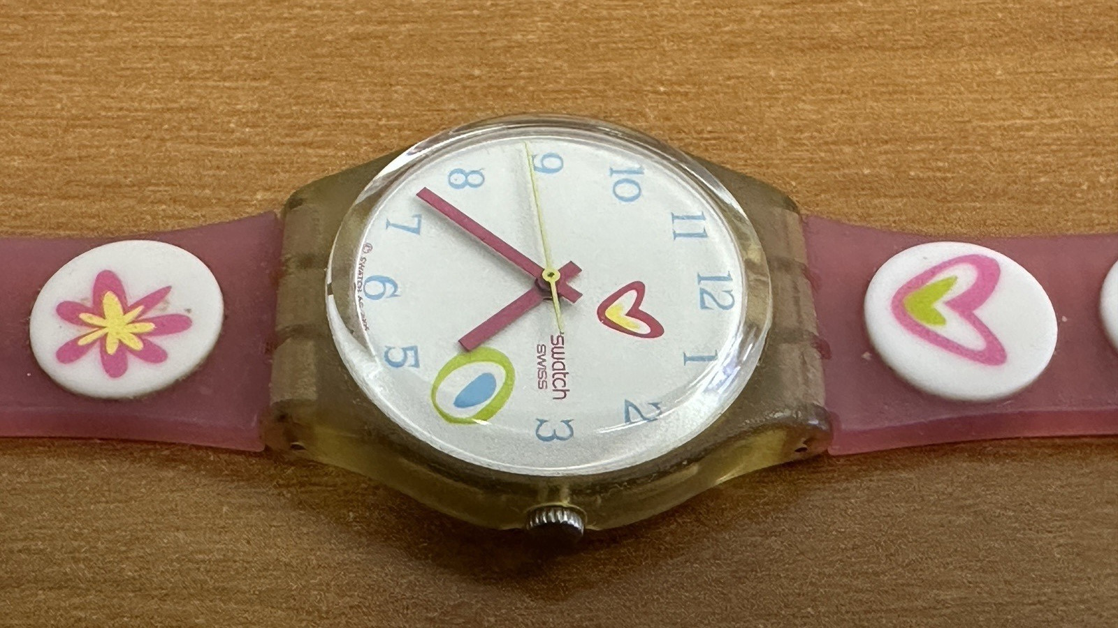 Swatch Pink Candy Watch GE177 White Face Vintage Swiss Original Box Paperwork