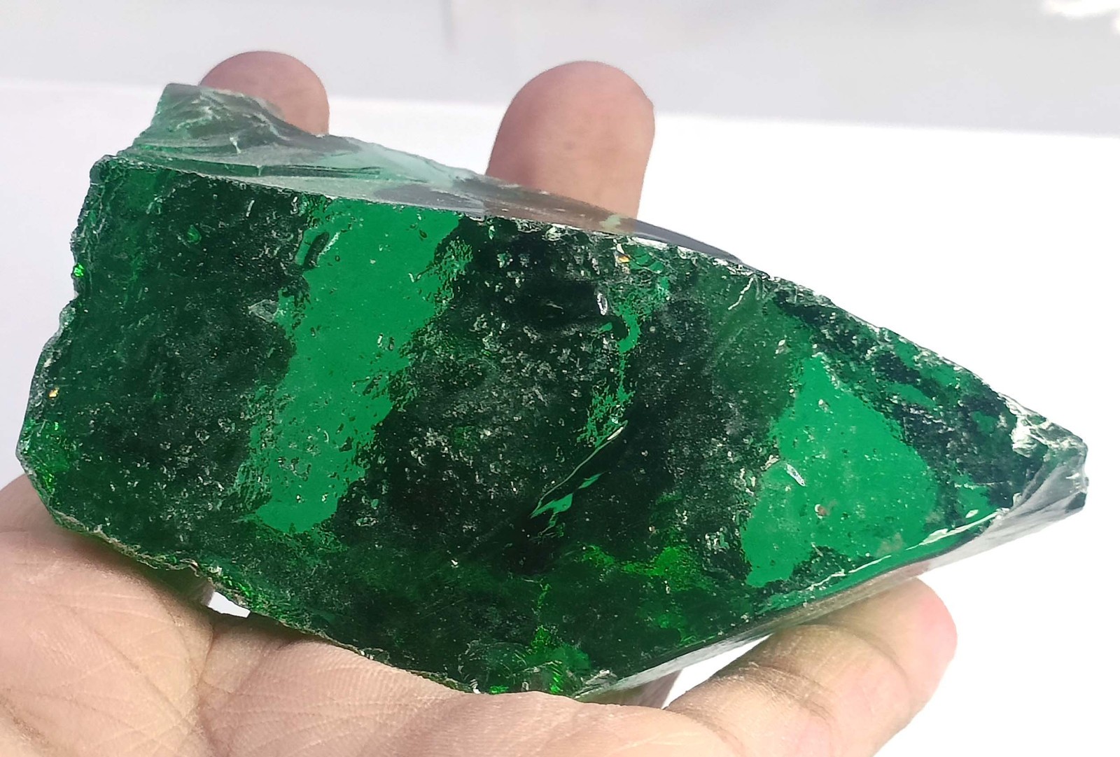 714 Carat Natural Green Emerald Rough EGL Certified Loose Gemstone 6AGR