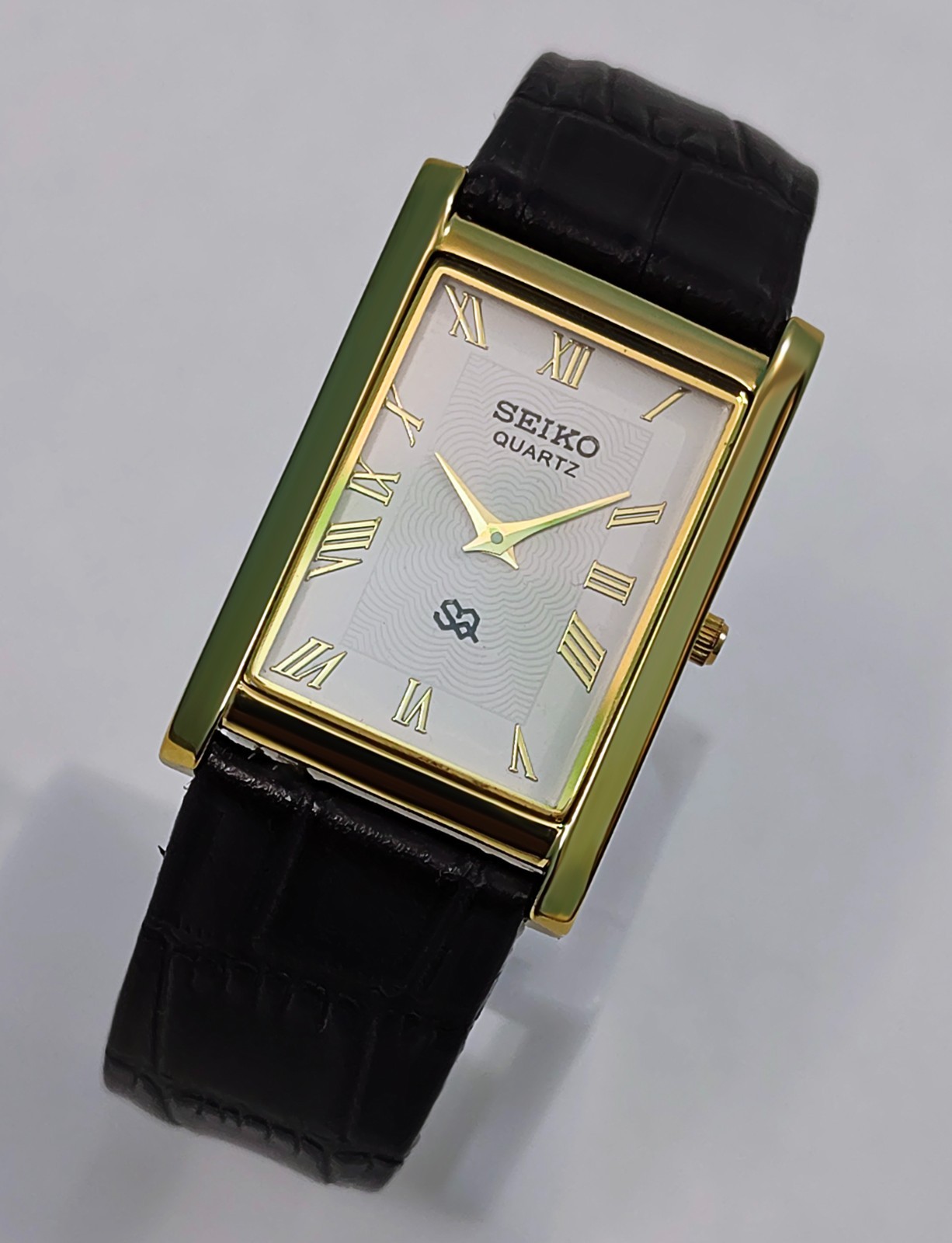 Vintage Style Seiko Tank White Dial Slim Unisex 27mm Wristwatch