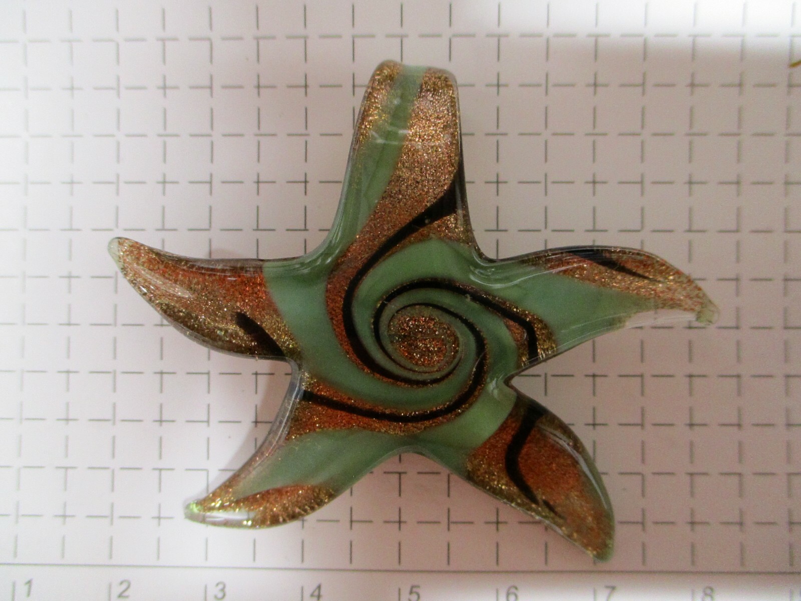 Starfish about 56mm wide, 51mm long, hole: 1pc – Olive, Black + Sand Swirls