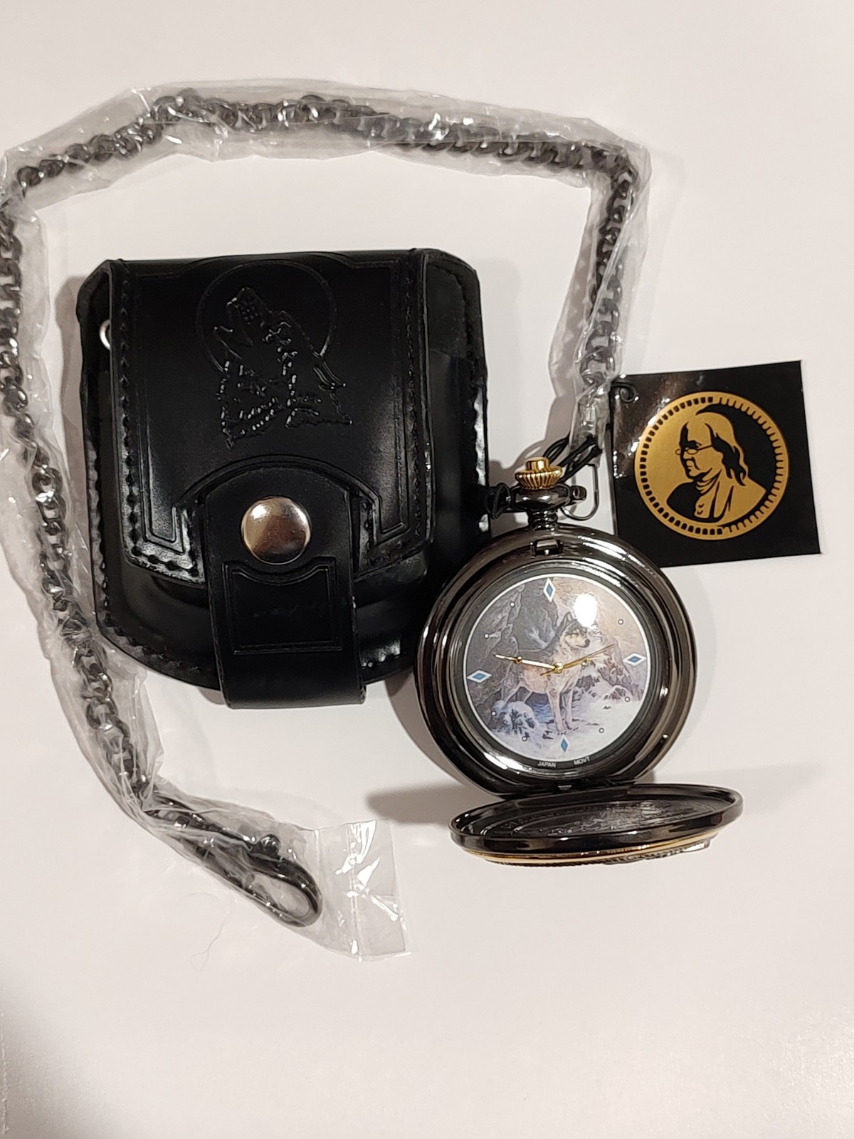 Vintage Franklin Mint “Spirit of the Wolf” Pocket Watch with Black Pouch Working