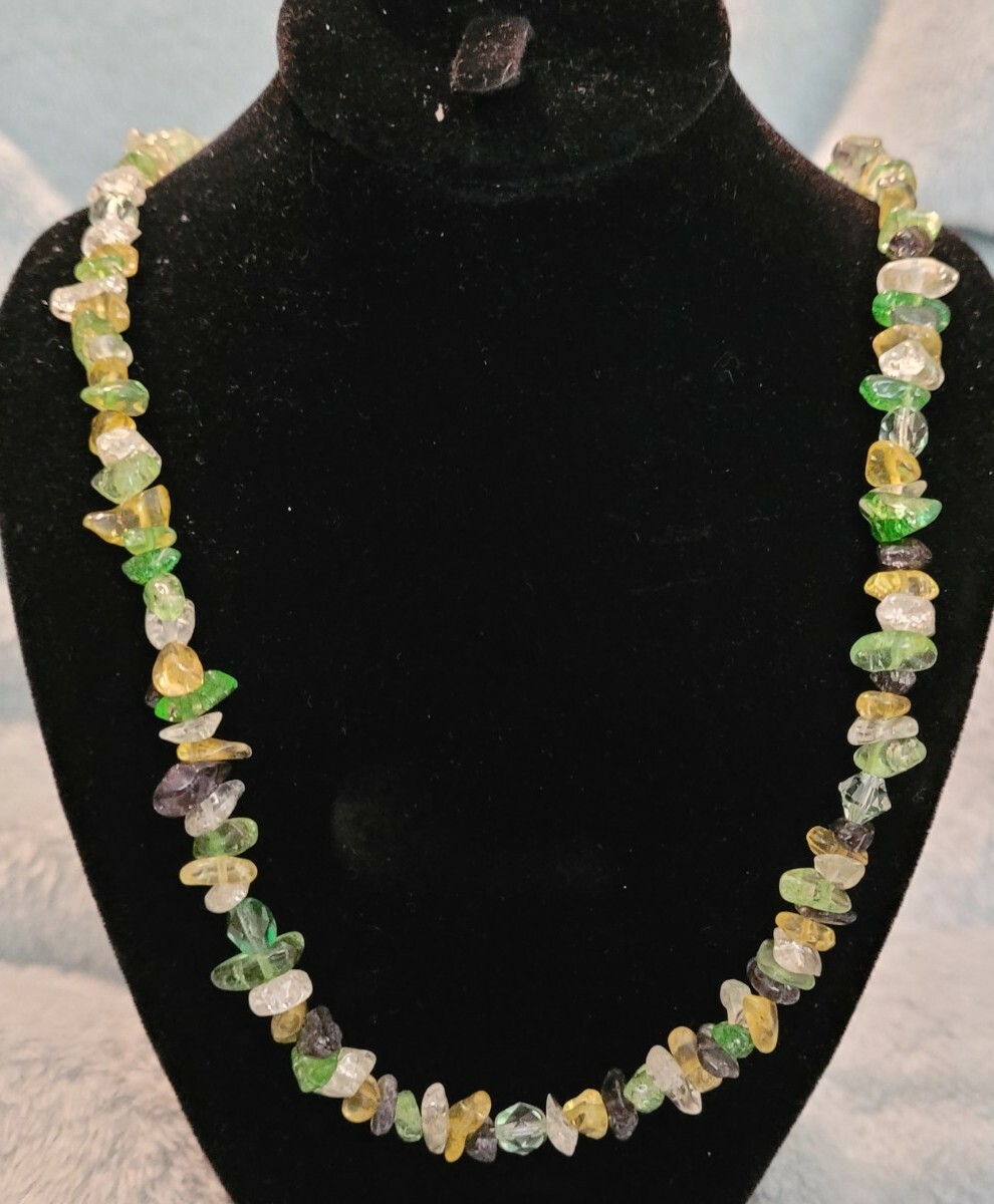 Vintage Costume Jewelry necklace with beads/semi precious stones 22.5 inches