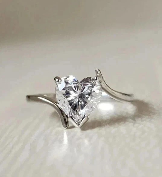 3.25Ct Heart Cut Simulated Diamond Engagement Band Ring In 14k White Gold Plated