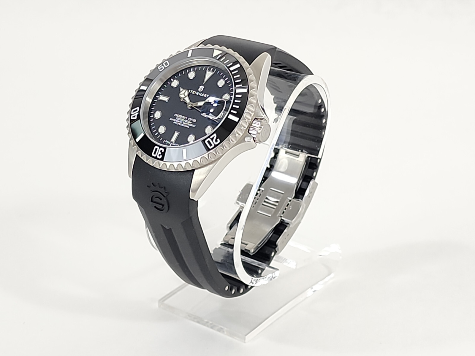Steinhart Ocean 1 Black Ceramic Swiss Diver Watch 42mm Silicone Band 103-1079