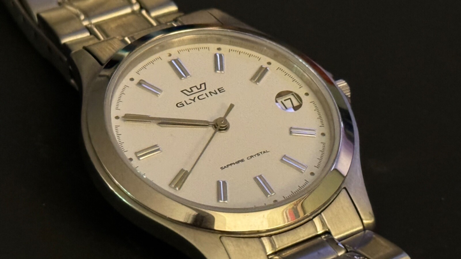 Glycine Vintage Men’s Stainless Steel Swiss Quartz Watch 3690-11-SAP-MB
