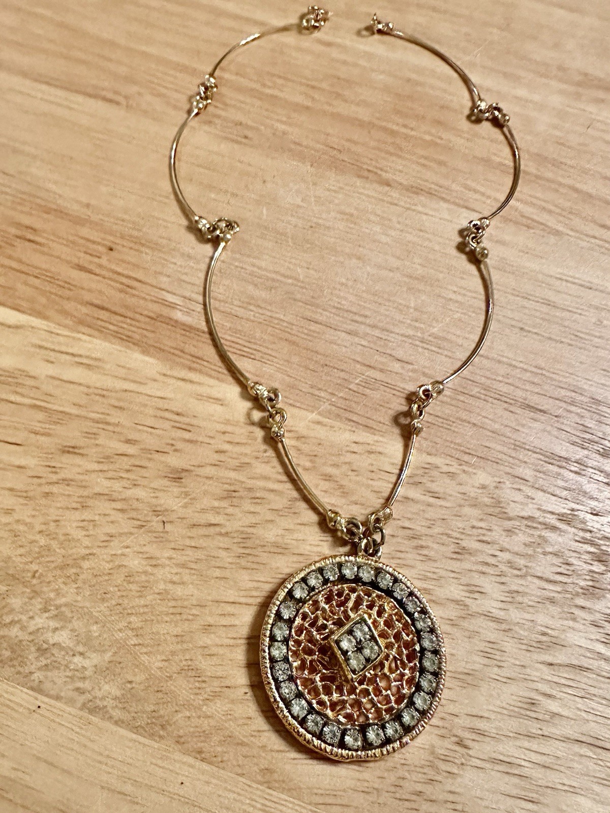 Vintage Gold Tone Filigree Medallion Pendant. Structured Chain. Rhinestones. #85