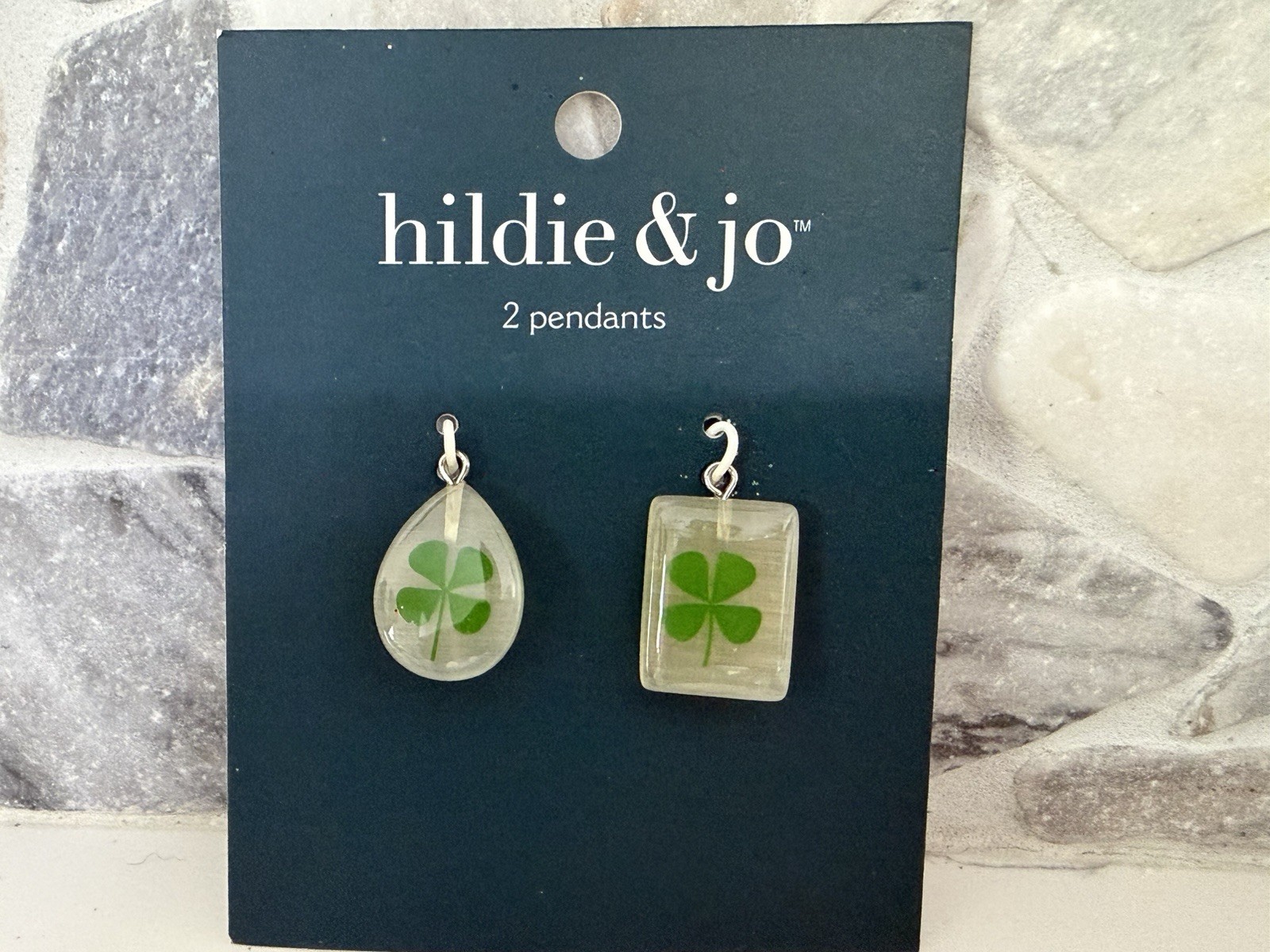 2 Packs (4 Pieces) Hildie & Jo 4 Leaf Clover Resin Pendants Oval And Square