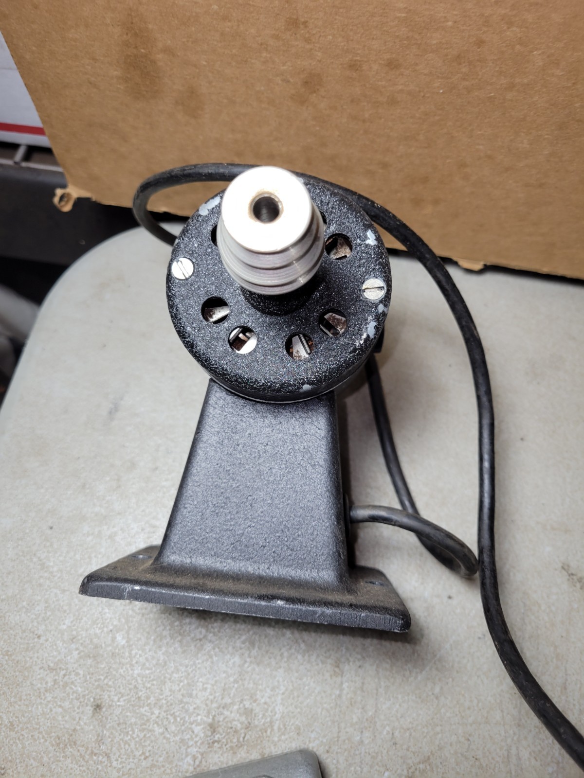 Vtg Jewelers WATCHMAKER Lathe Motor USA 110V w/variable speed foot-pedal Read