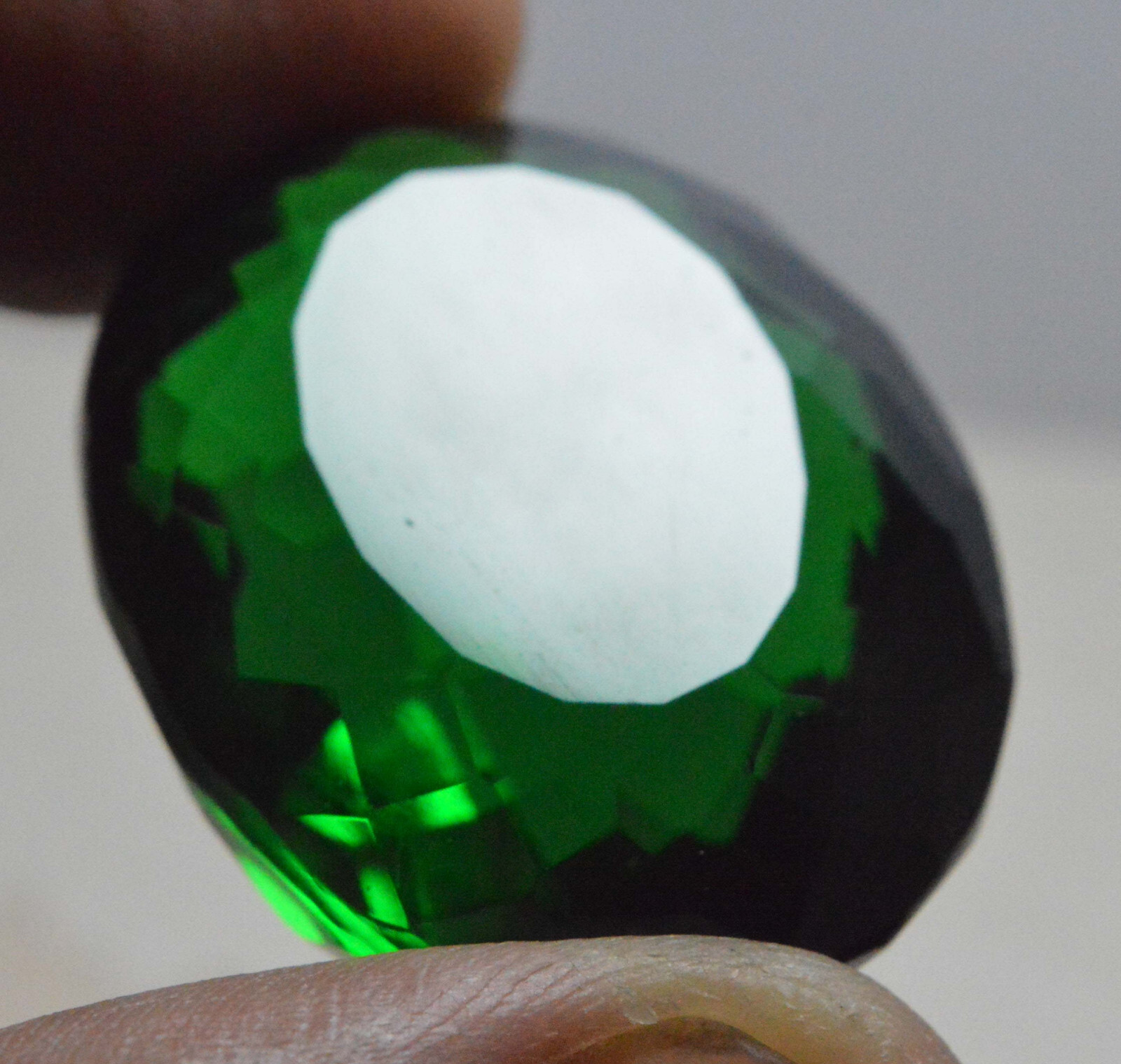Natural 97.70 Cts OVAL Cut CERTIFIED Colombian Green Emerald Loose Gemstones