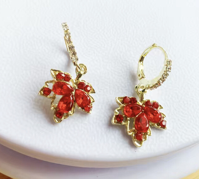 Red Maple Leaf Autumn Fall Lover Dangle Lever Back Earrings Copper & Alloy