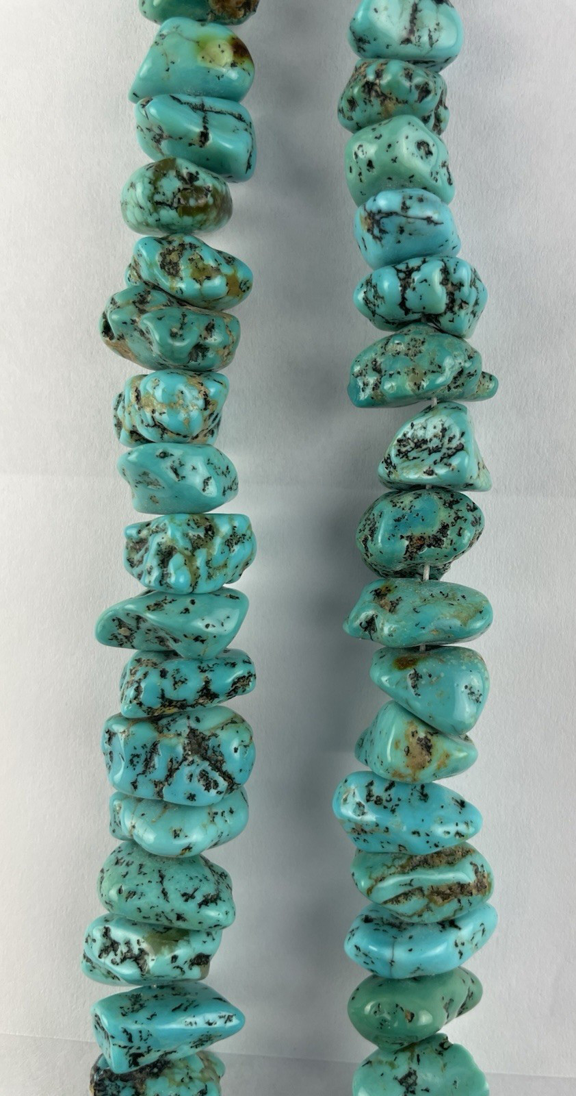 Vintage Chunky Southwest Turquoise & Shell Necklace 27, 1/2″ 61 Pieces Turquoise