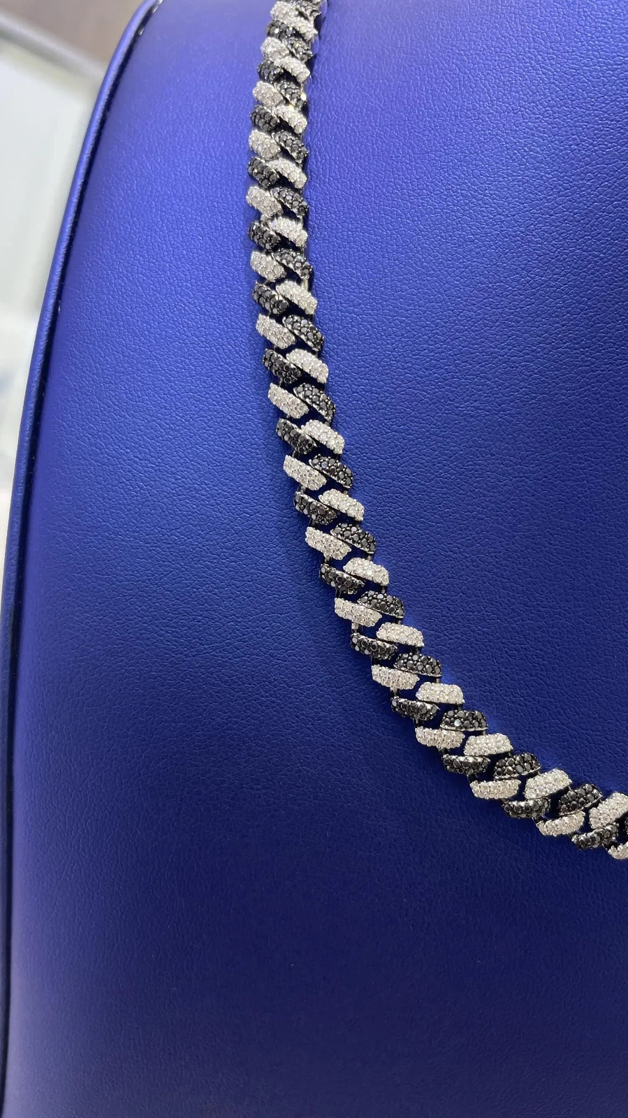14Ct Black & White Lab Created Diamond Cuban 10mm Chain Necklace 14k Gold Plated