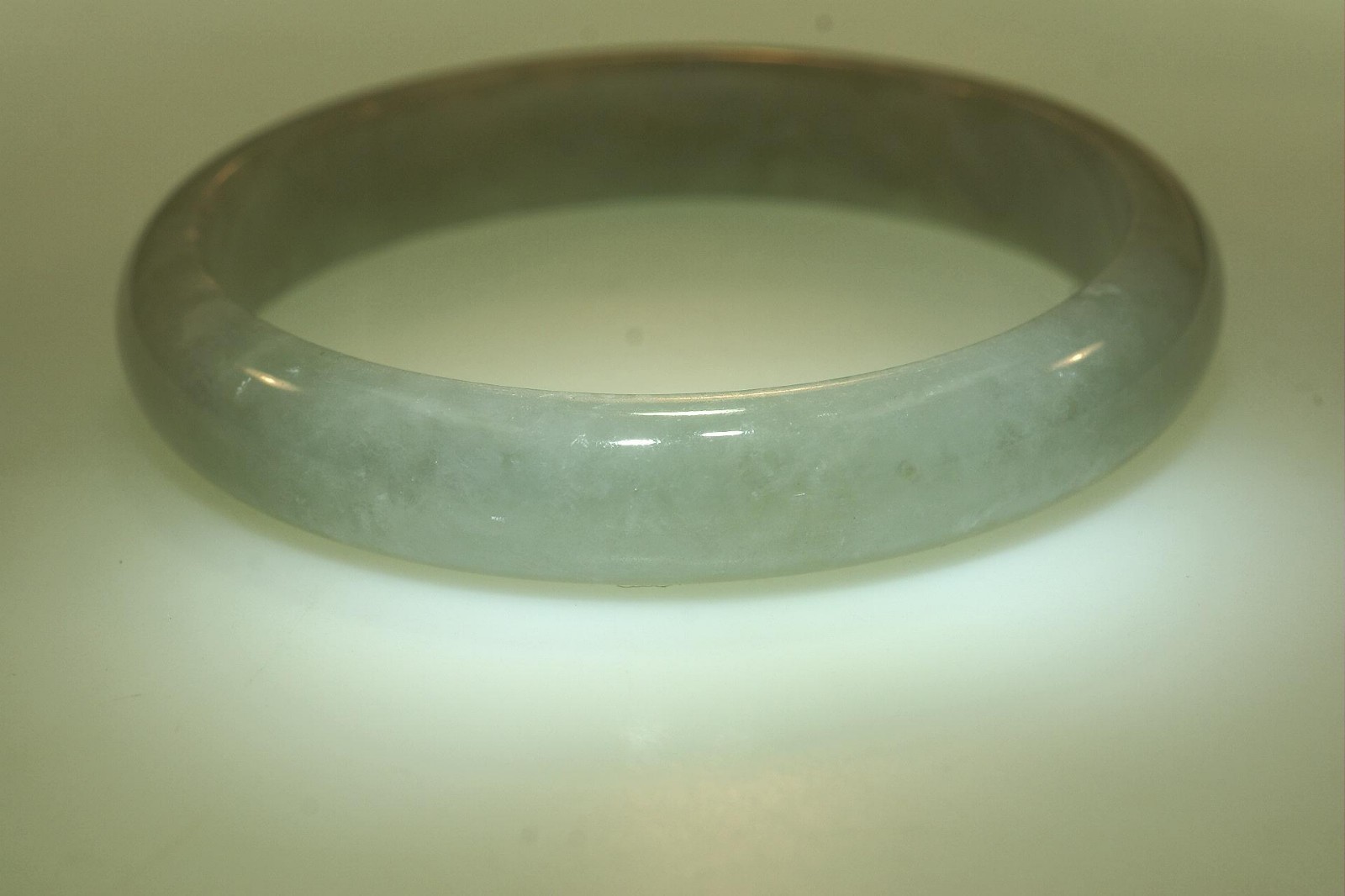 11.6MM NATURAL UNTREATED CELADON GREEN JADE JADEITE DOMED ROUND BANGLE 7.5″ #1