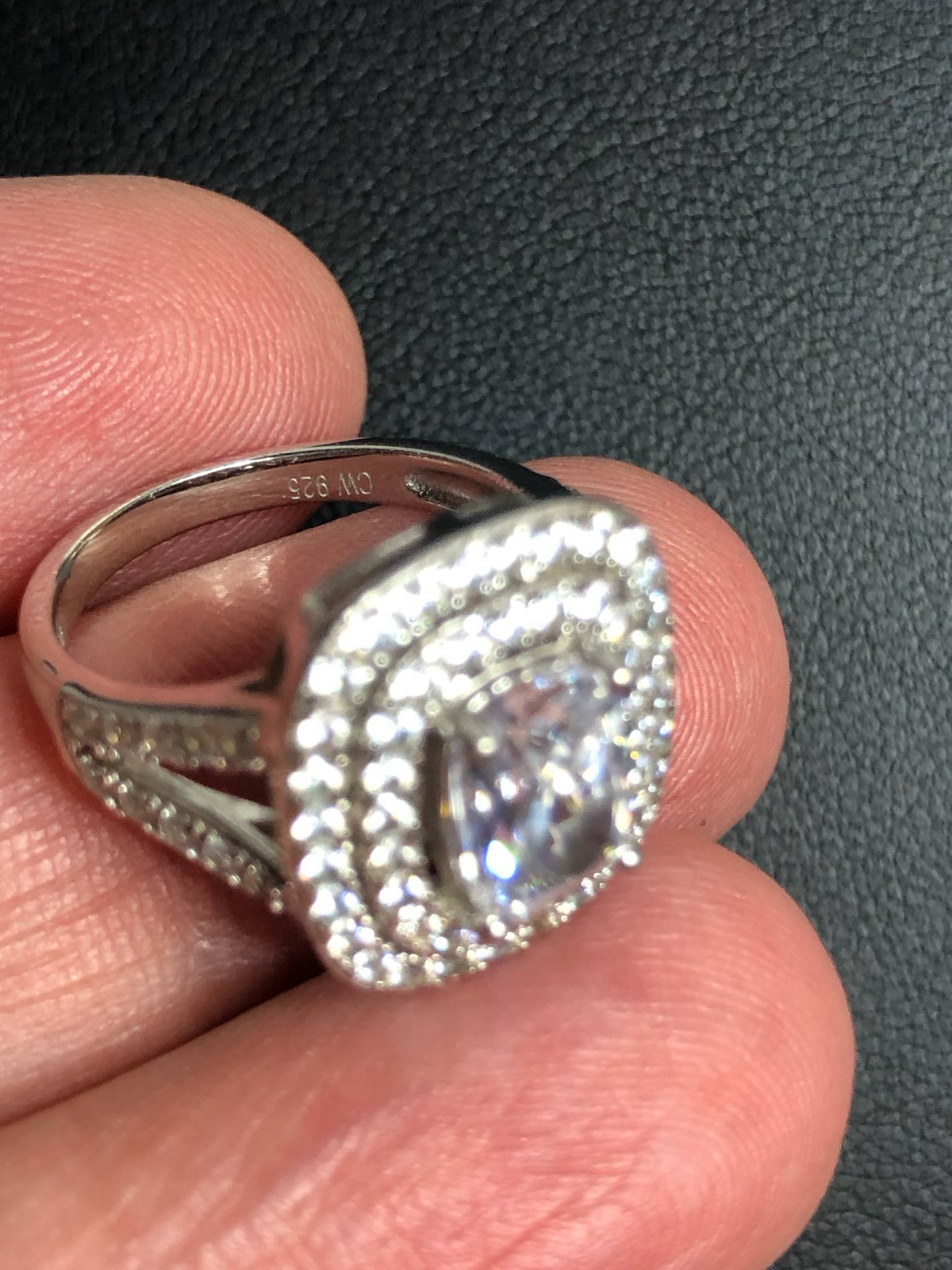 4430 Sterling silver signed 925 CW Cushion cut CZ Halo ring sz 5.5 4.7grams