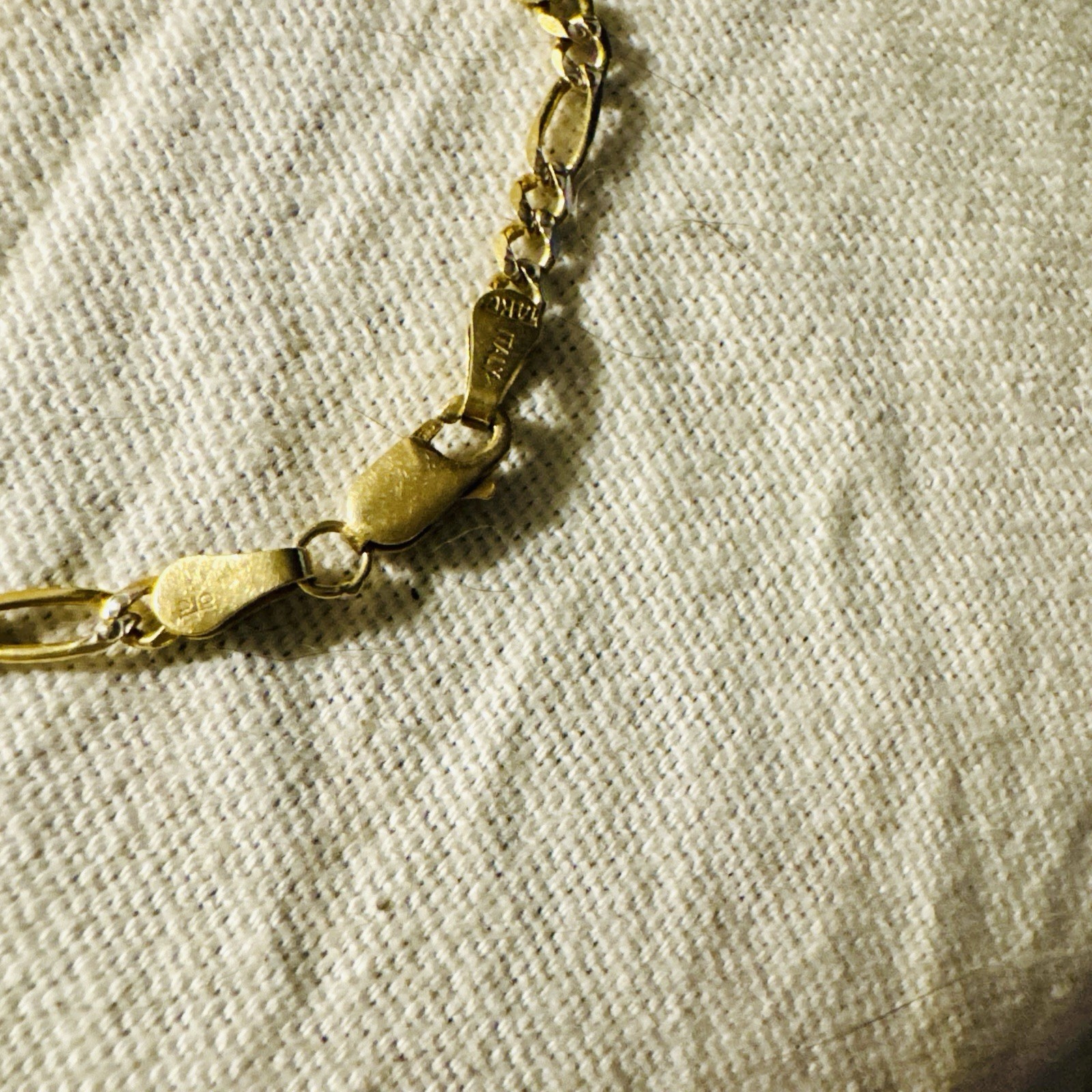 Vintage 14K Yellow Gold Figaro Link Bracelet 7 1/8″ Italy 3.24g