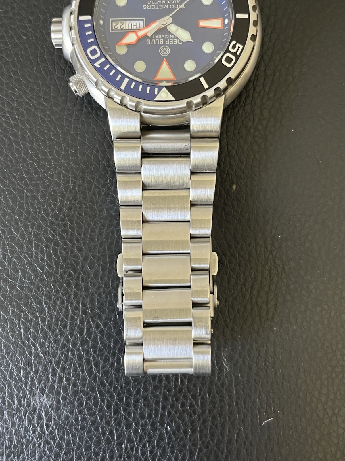 Deep Blue Sun Diver – Dark Blue w/ Orange Accents – With Hard Case And Extras!