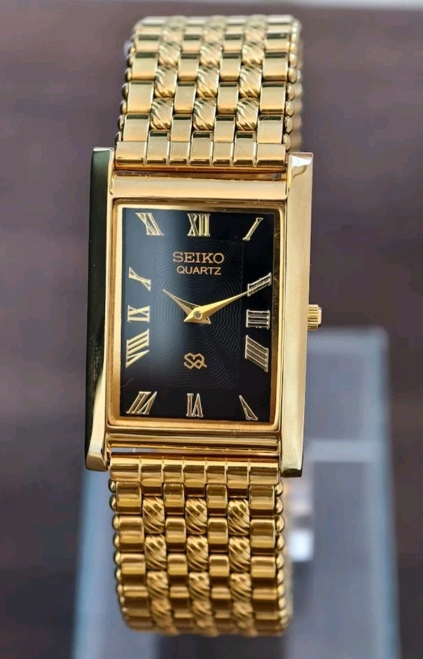 Vintage Seiko Slim Tank Mens Wristwatch Black Dial Japanese 90s Watch