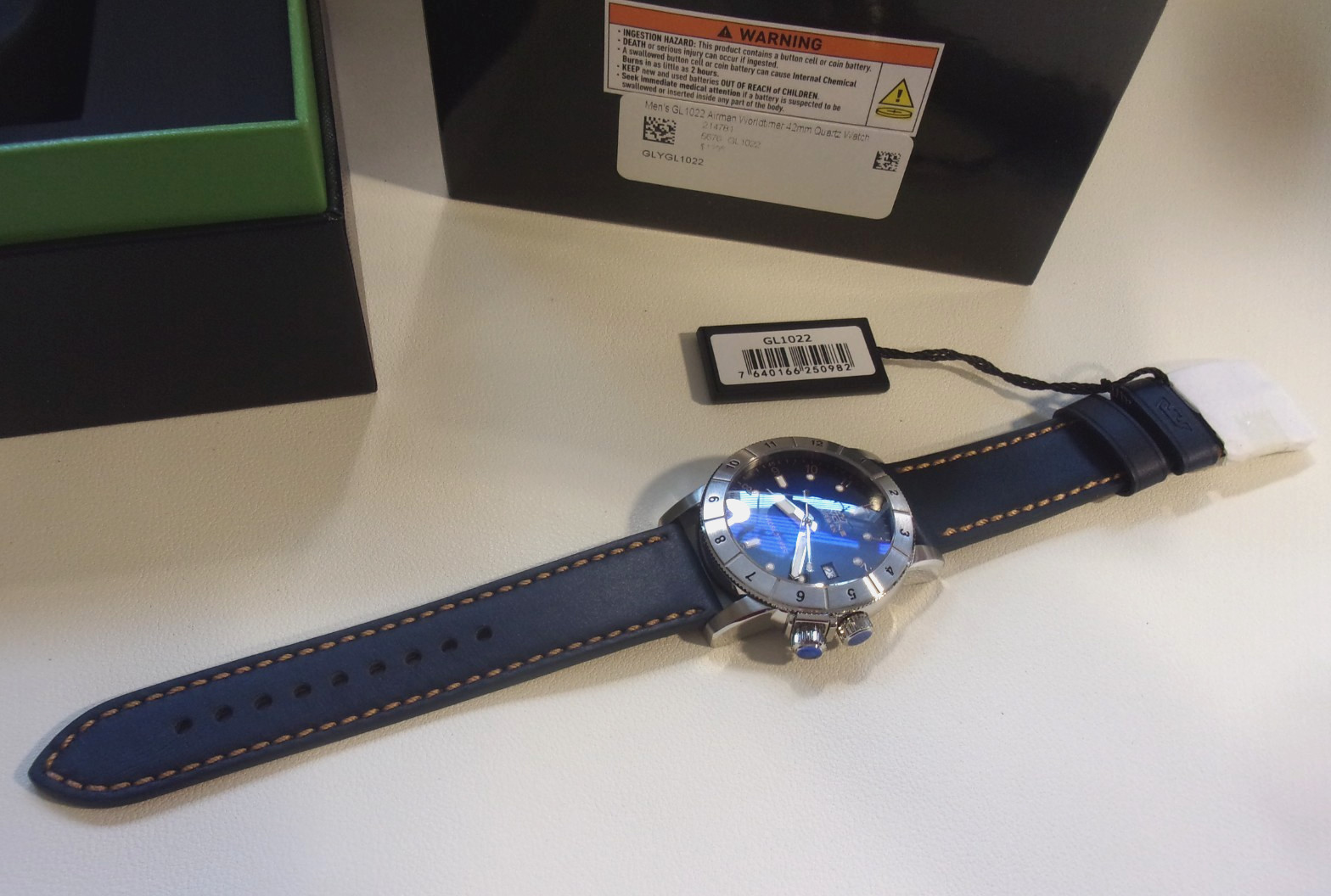 Glycine Airman World Timer GL1022, Quartz. Dual time. Blue. 41mm. New in box.