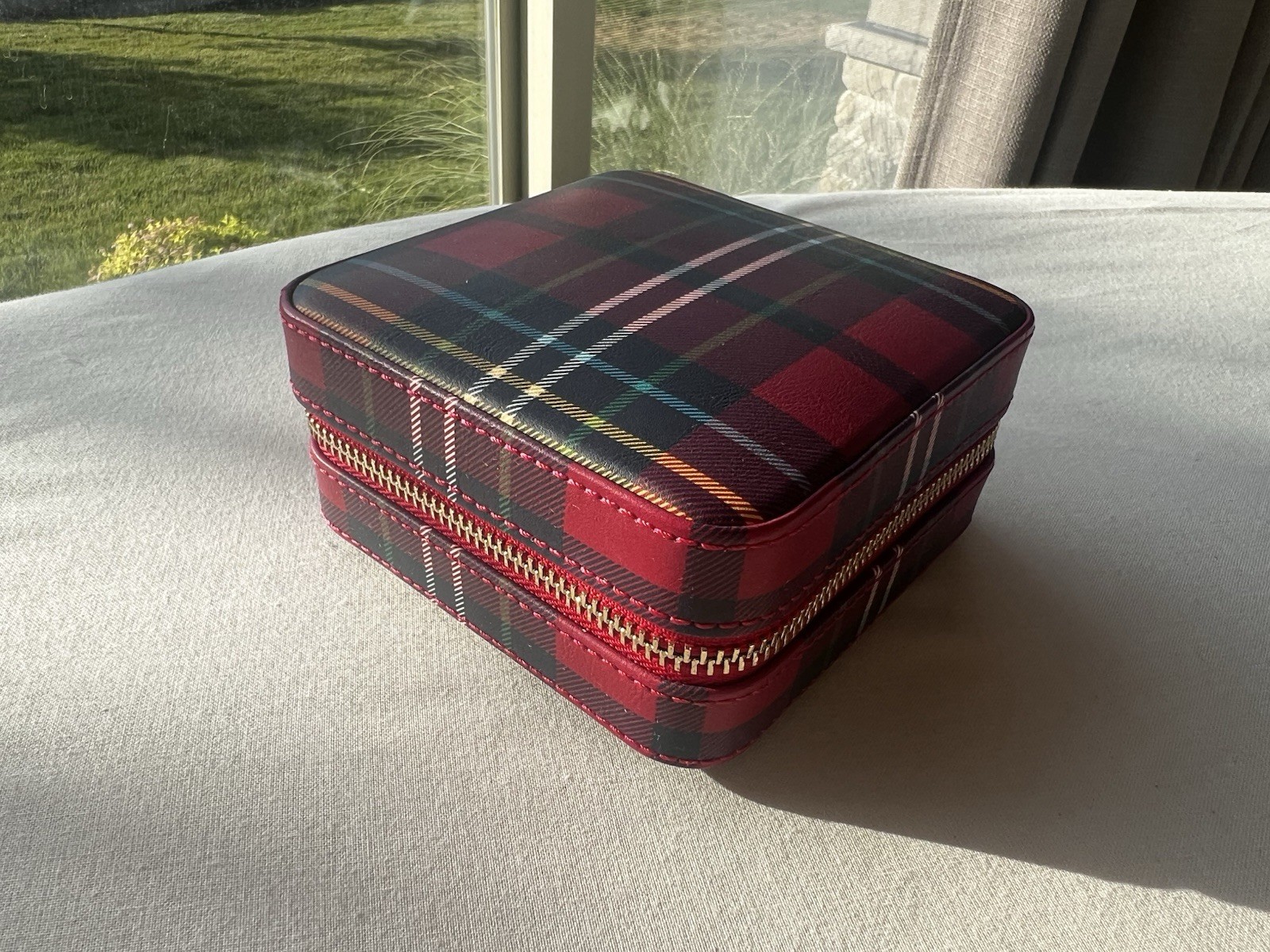 Mark & Graham Plaid Travel Jewelry Case Zip-Around w/ Mirror Faux Leather