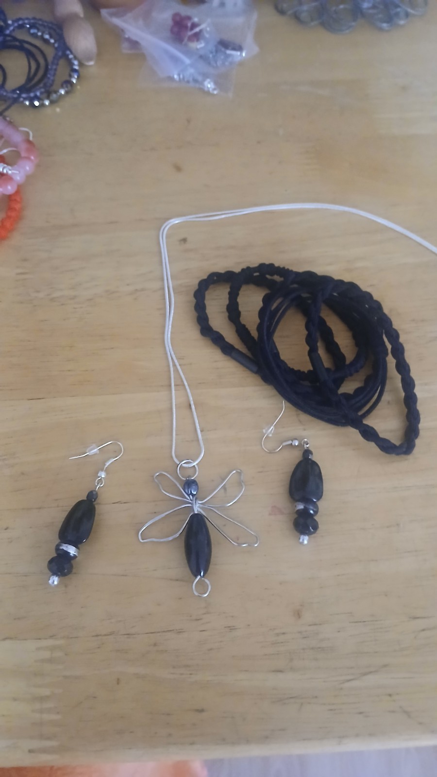 3 piece jewelry black beads bracelets/earrings/ silver chain necklace