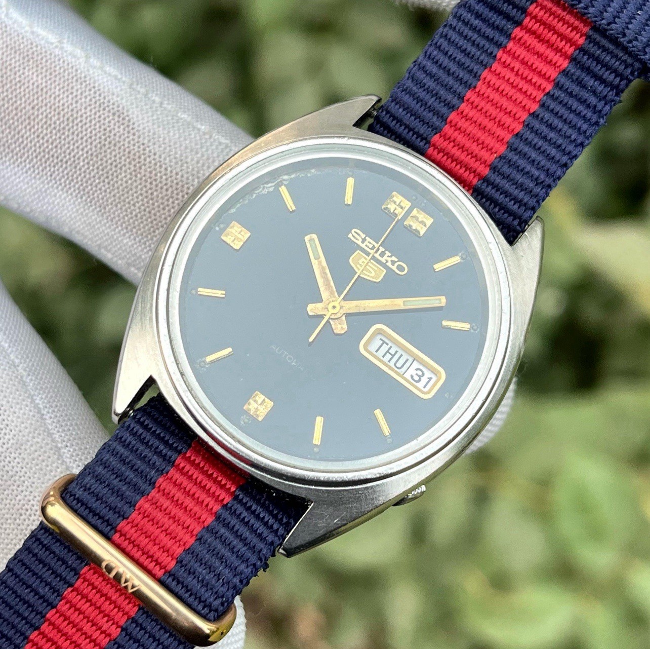 Vintage Seiko 5 Automatic Black Dress Formal Dial Japan Made Men Watch 6309-8840