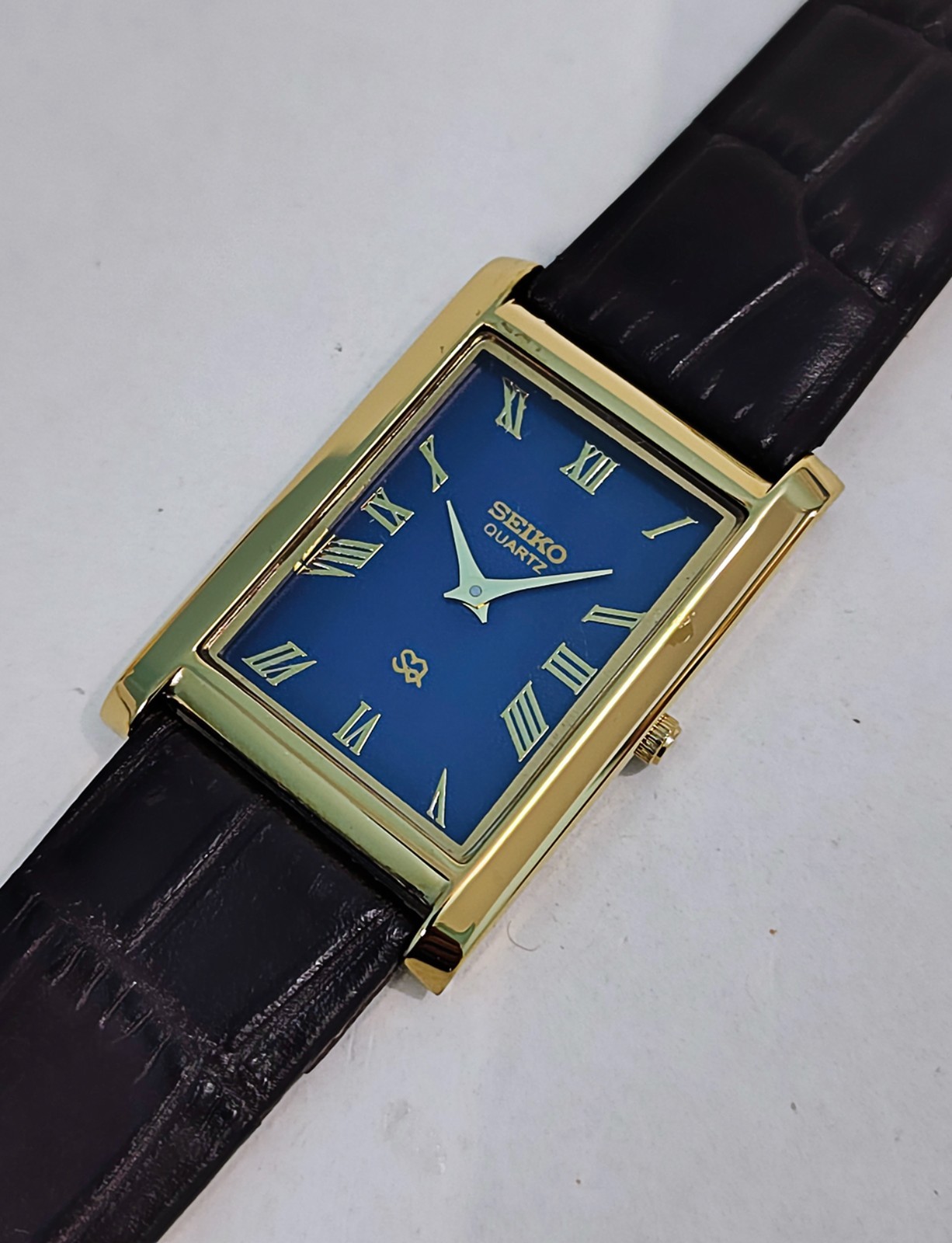 Vintage Style Seiko Tank Blue Dial Slim Unisex 27mm Wristwatch