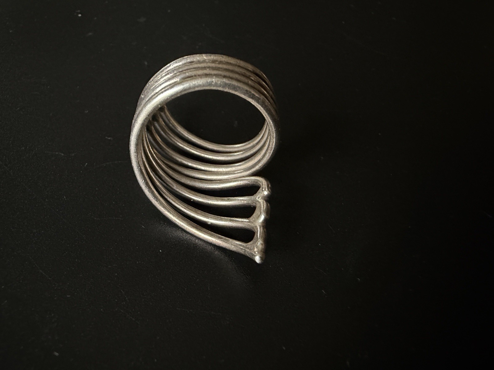 925 Silver Modernist Openwork Bypass Ring 8.8 Grams Size 8.5 Sculptural Vintage