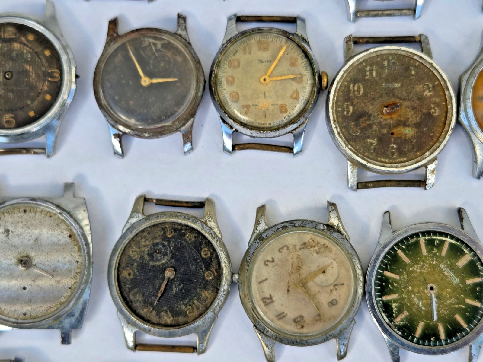 Lot of 75 Russian Watches Vostok Pobeda Mayak Zim etc Not working for parts Read