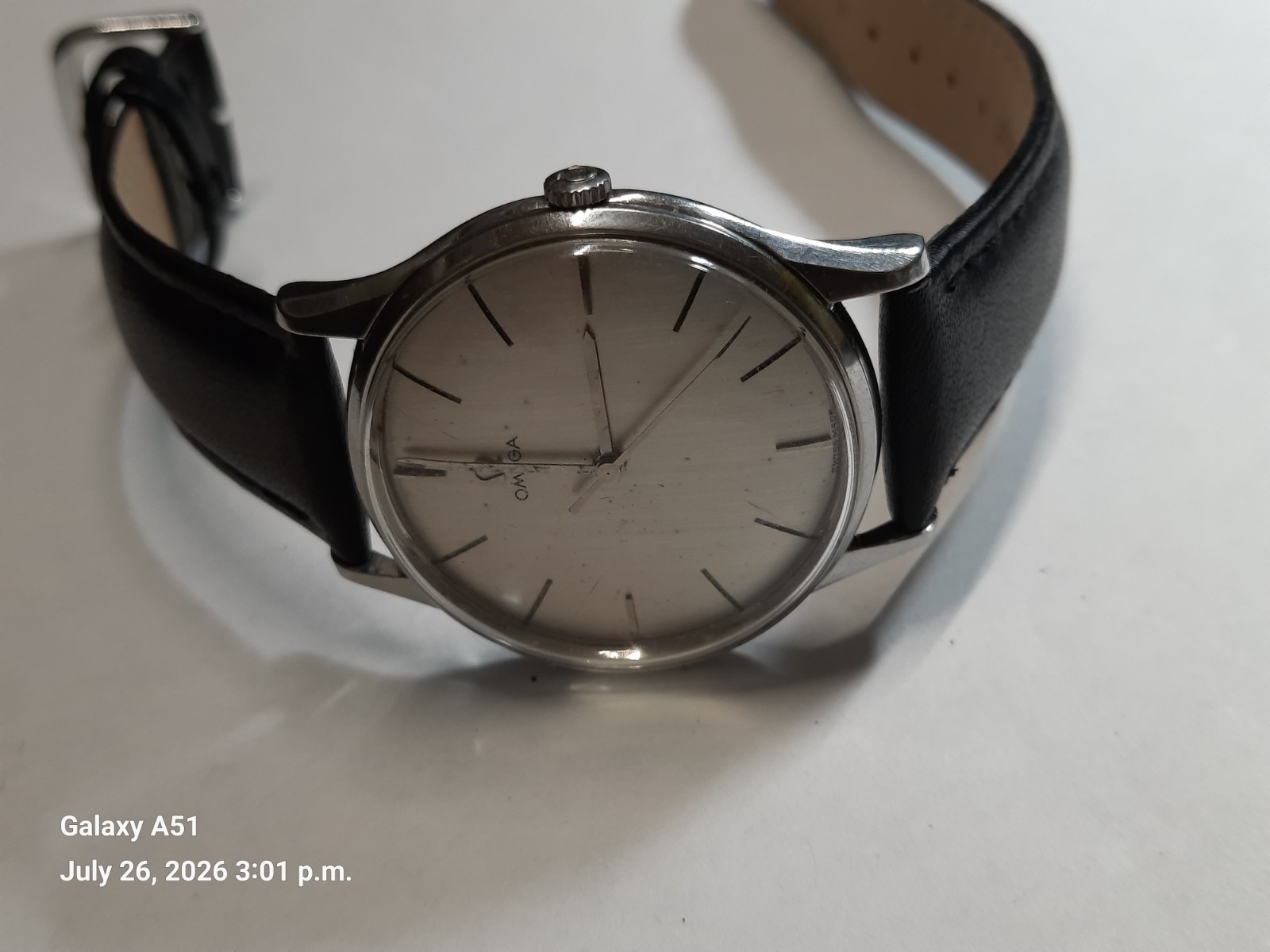 VINTAGE OMEGA GENEVE 17J, MAN WIND, RUNS