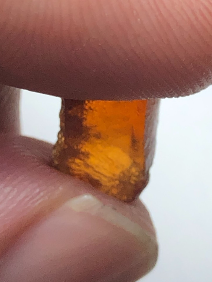 127carat Natural facet rough quality hessonite garnet from Africa loose gemstone