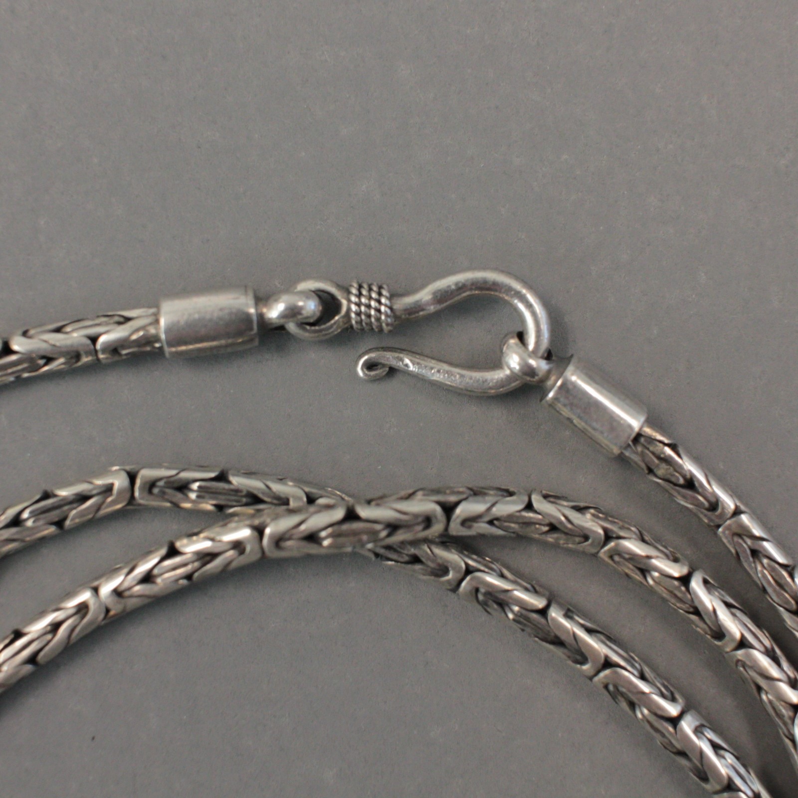 Balinesia Sterling Silver & Paua Shell Pendant with 28″ Borobudur Chain Necklace