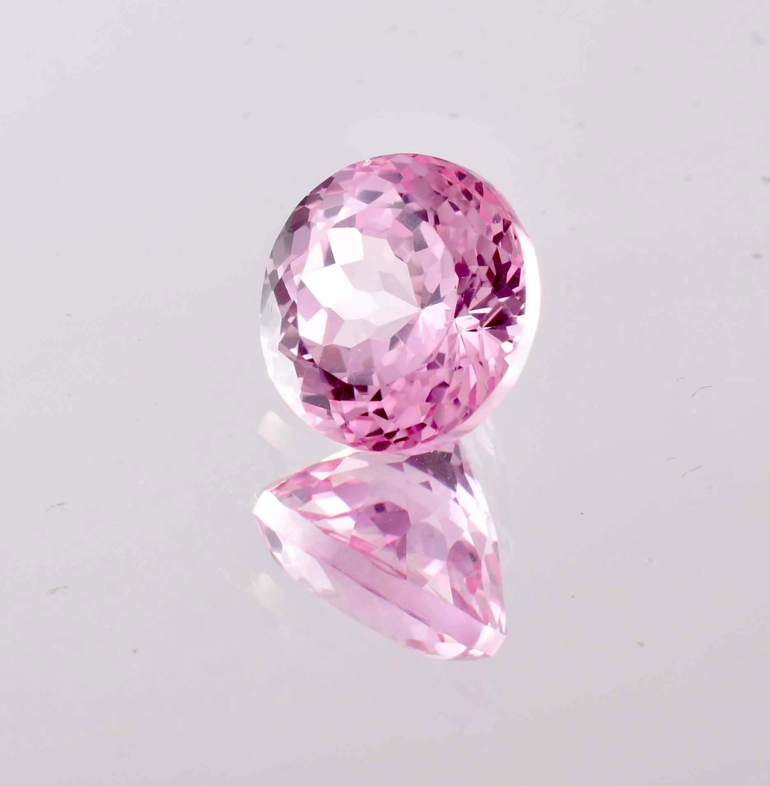 13 x 13 MM Natural Ceylon Padparadscha Sapphire Gemstone 12.60 Ct, GIT Certified