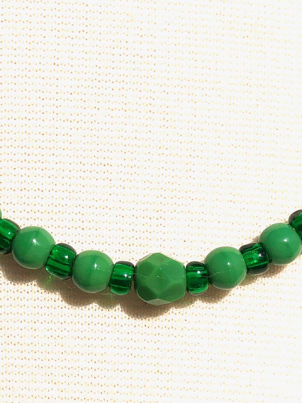 30″ Green Opaque Smooth Marble 1/4″ Bead Necklace Sm Seed Beads Continuous JN22