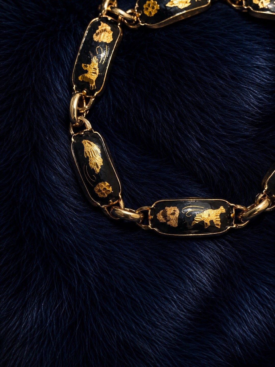 Vintage Damascene Black Enamel Gold Tone Panel Bracelet Elegant Collectible