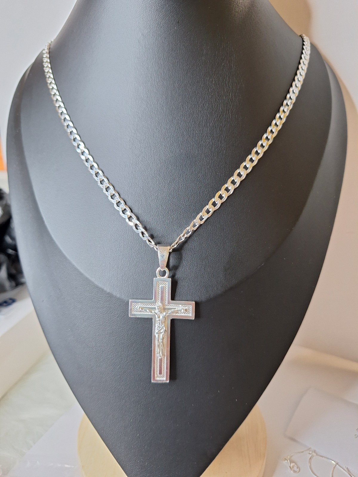 Cadena Y Dije En Plata Italiana De Ley 925 Para Para Un Bonito Obsequiar.