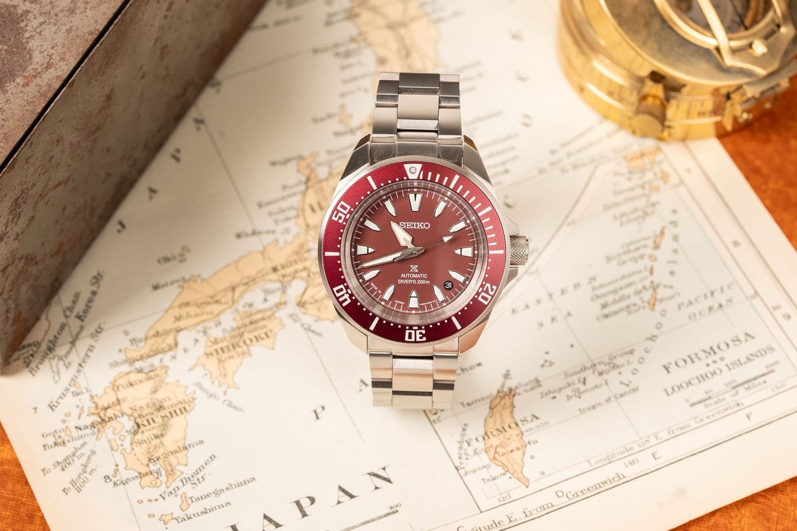 Seiko Prospex Samurai SRPL11 Red Dial Automatic 41.7mm Divers Watch Box & Papers