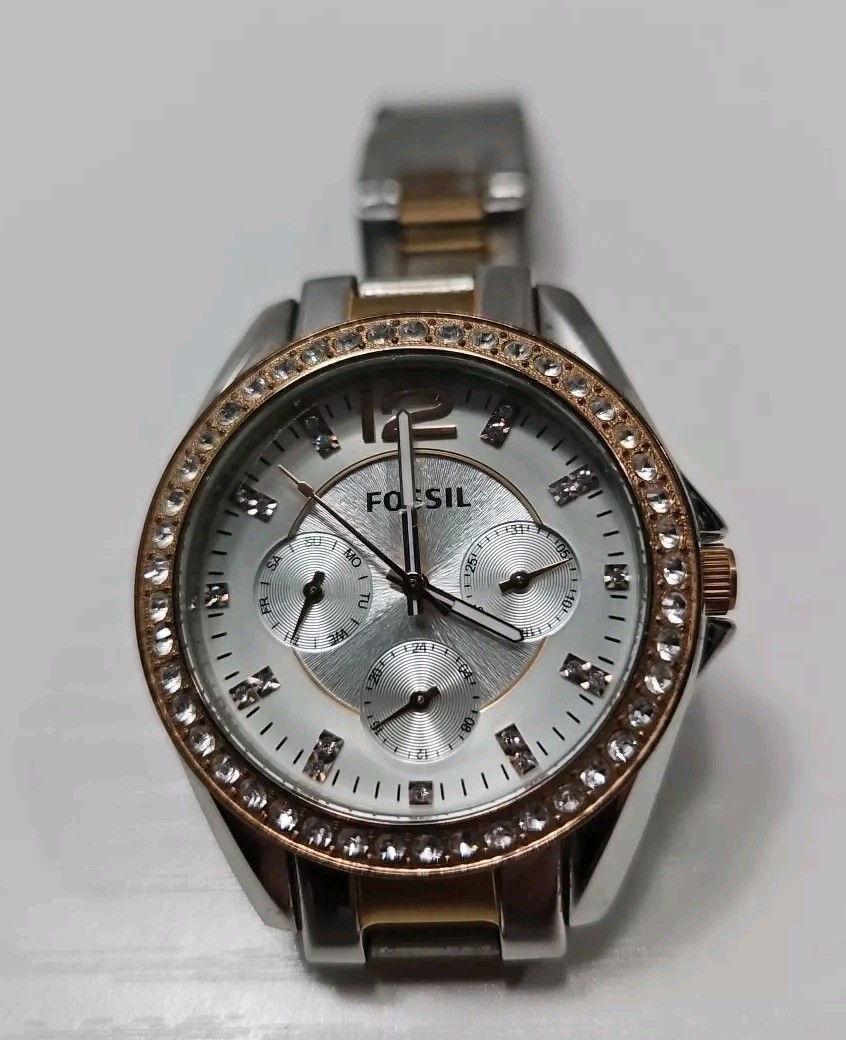 Fossil Riley ES-2787 Ladies Crystal Silver & Rose Gold Quartz Watch New Battery