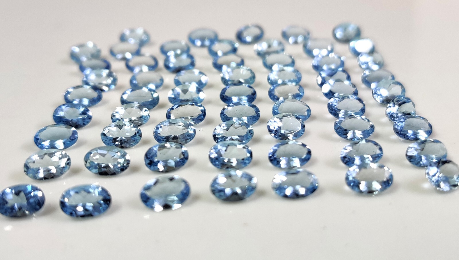 Natural Excellent Unheated Aquamarine Oval Cut 4X6 MM Wholesale Gemstone Lot