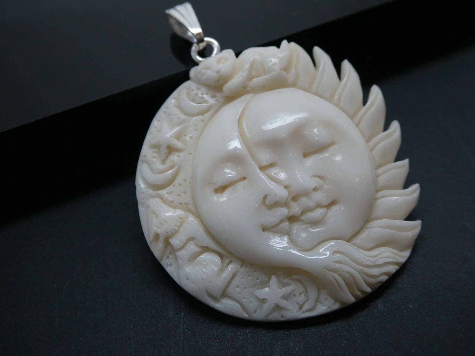 Moon Sun Stars Wolf Cat Lucky Totem Water Buffalo Bone 35mm Round Pendant Amulet